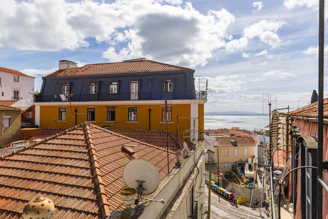 Alfama 2Bdr Duplex Apartment W/ Balcony By Lovelystay Lisboa Kültér fotó